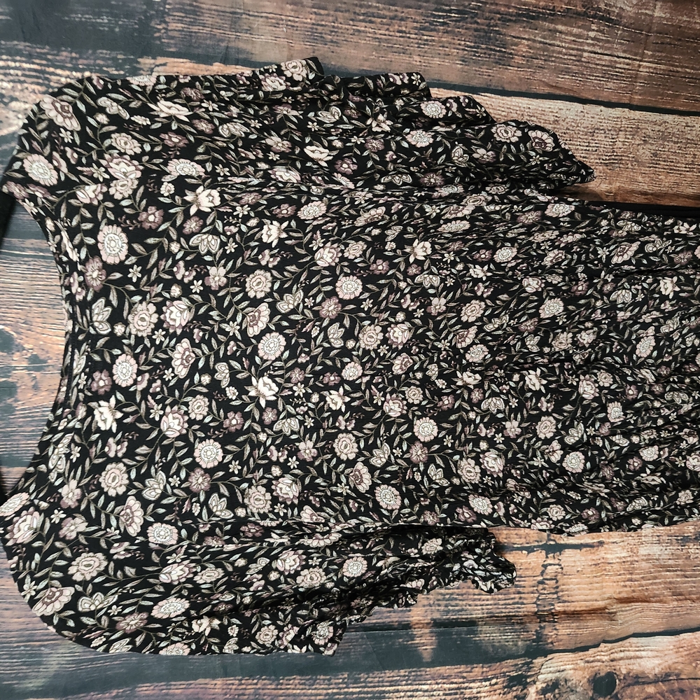 Floral Black and White Blouse